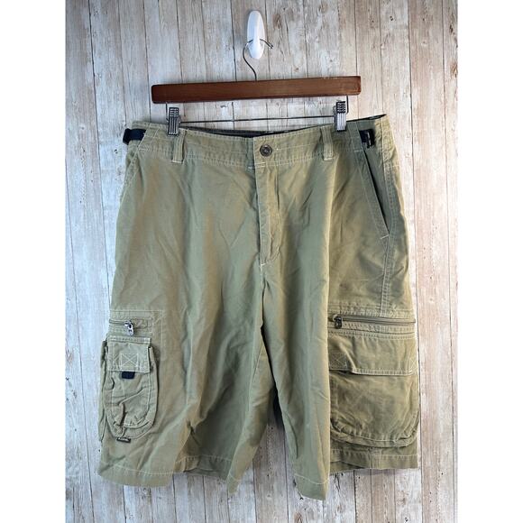 Kuhl Dry Shorts Mens L Olive Khaki Utility Cargo Pockets Stretch Hiking Outdoors - Picture 1 of 9